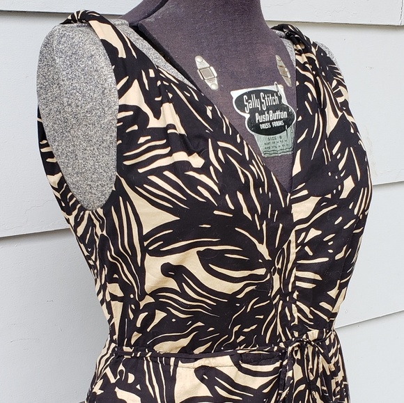 GAP Black / Cream Print Maxi Dress w/ pockets! - 6 - Picture 3 of 8